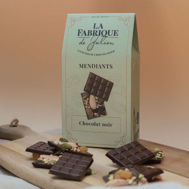 Mini tablette mendiant au chocolat noir. Mini tablette mendiant au chocolat noir.